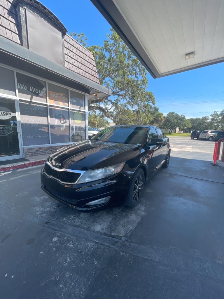 2013 Kia Optima LX's photo