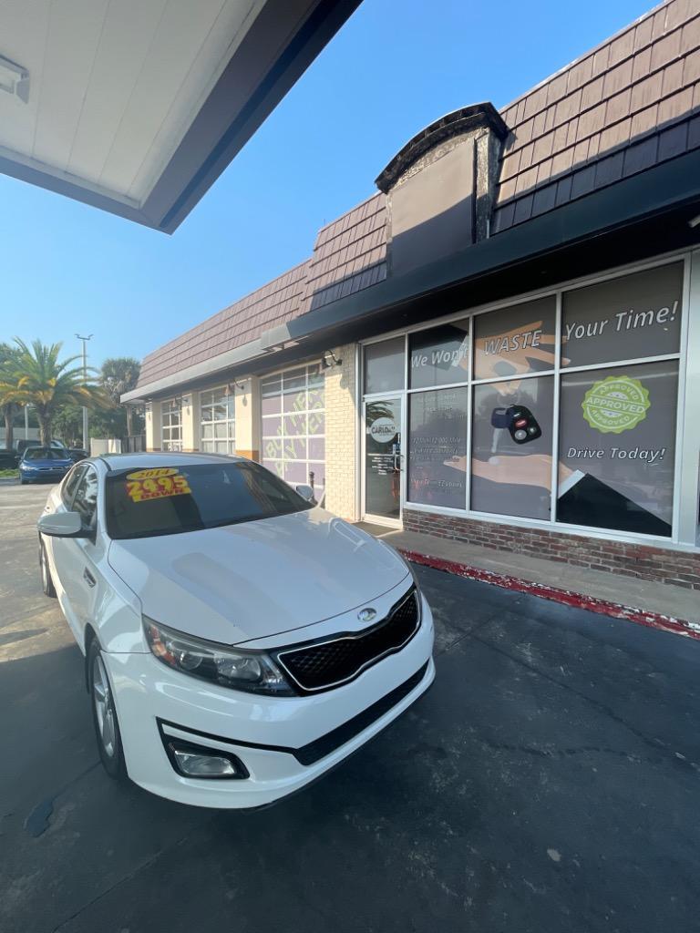 2014 Kia Optima LX's photo