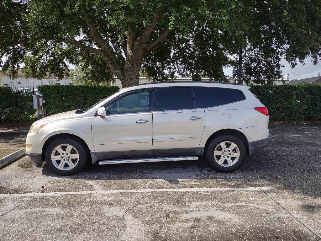 2011 Chevrolet Traverse 1LT's photo